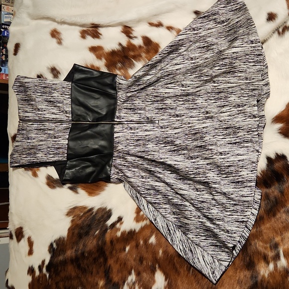 RW& Co. Mini Dress - Picture 5 of 7